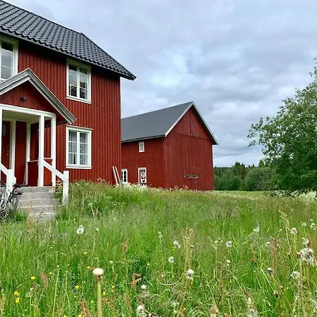 Holiday home Idyllisk Smabruk Landsem